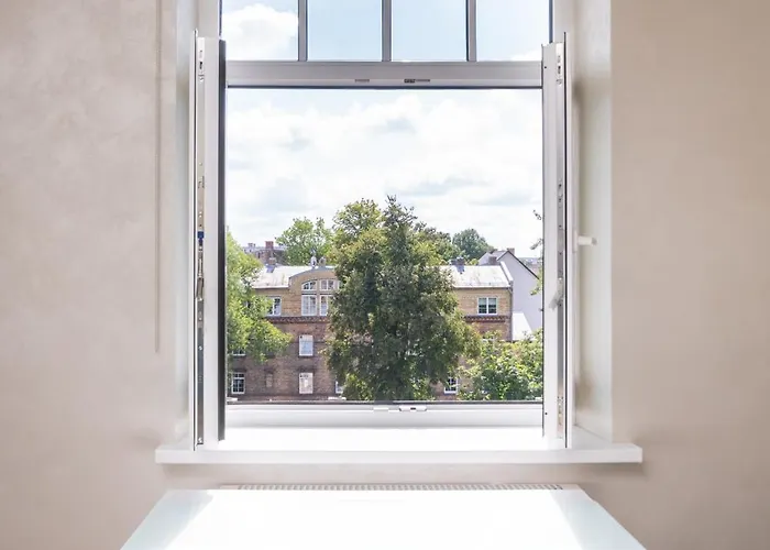 Location 1-bedroom Apartment *