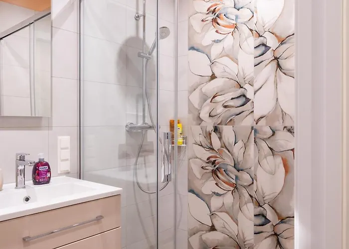 Location 1-bedroom Apartment *